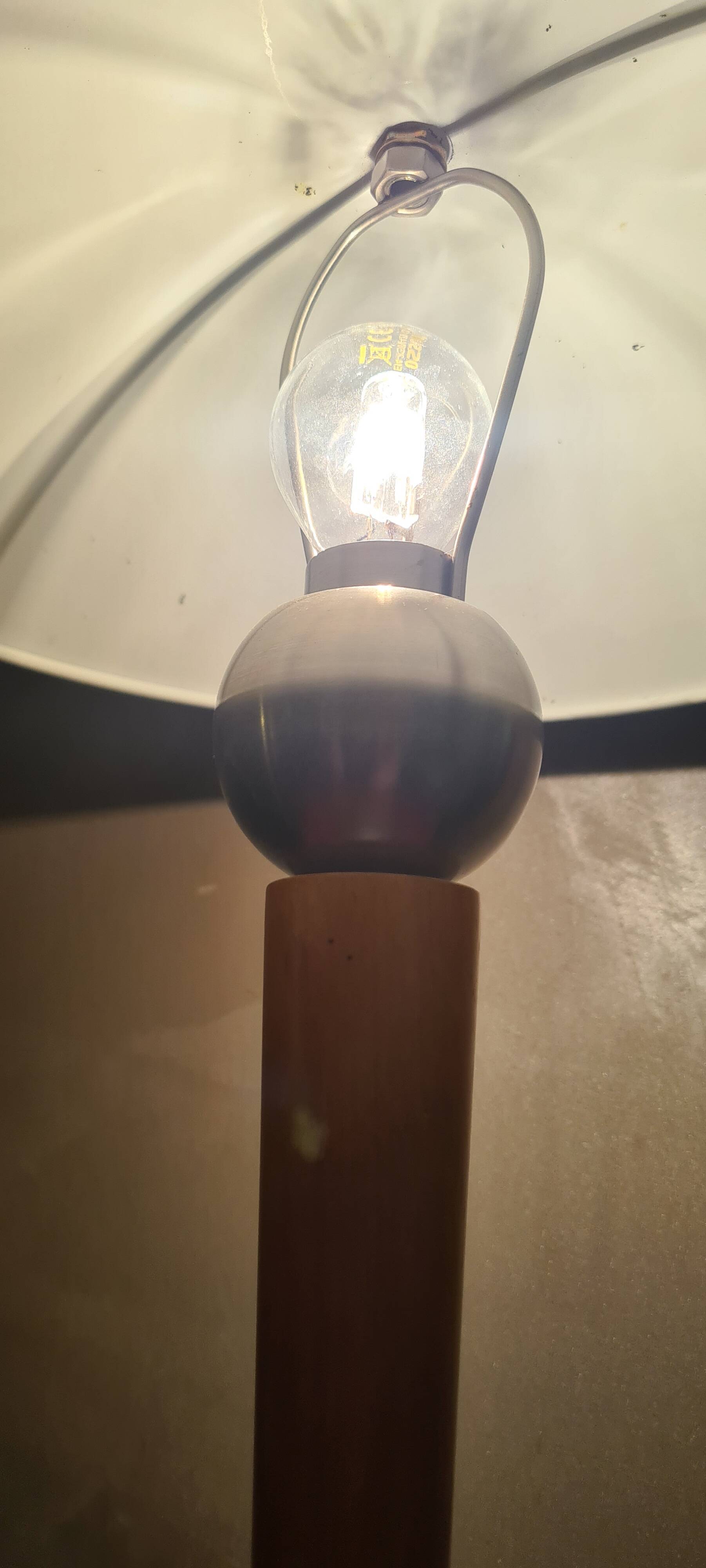 matt black liner desk lamp in wood and metal 49x32 electric ok