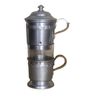 Complete individual aluminum coffee maker and its glass