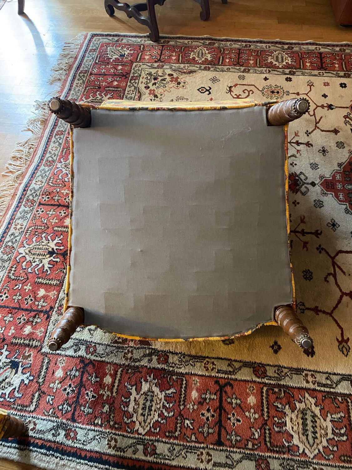 Pair of english style armchairs