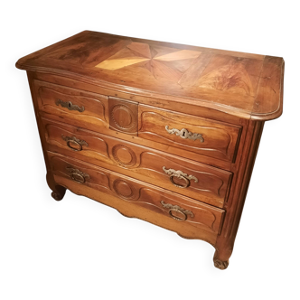 Eighteenth-century solid wood chest of drawers.