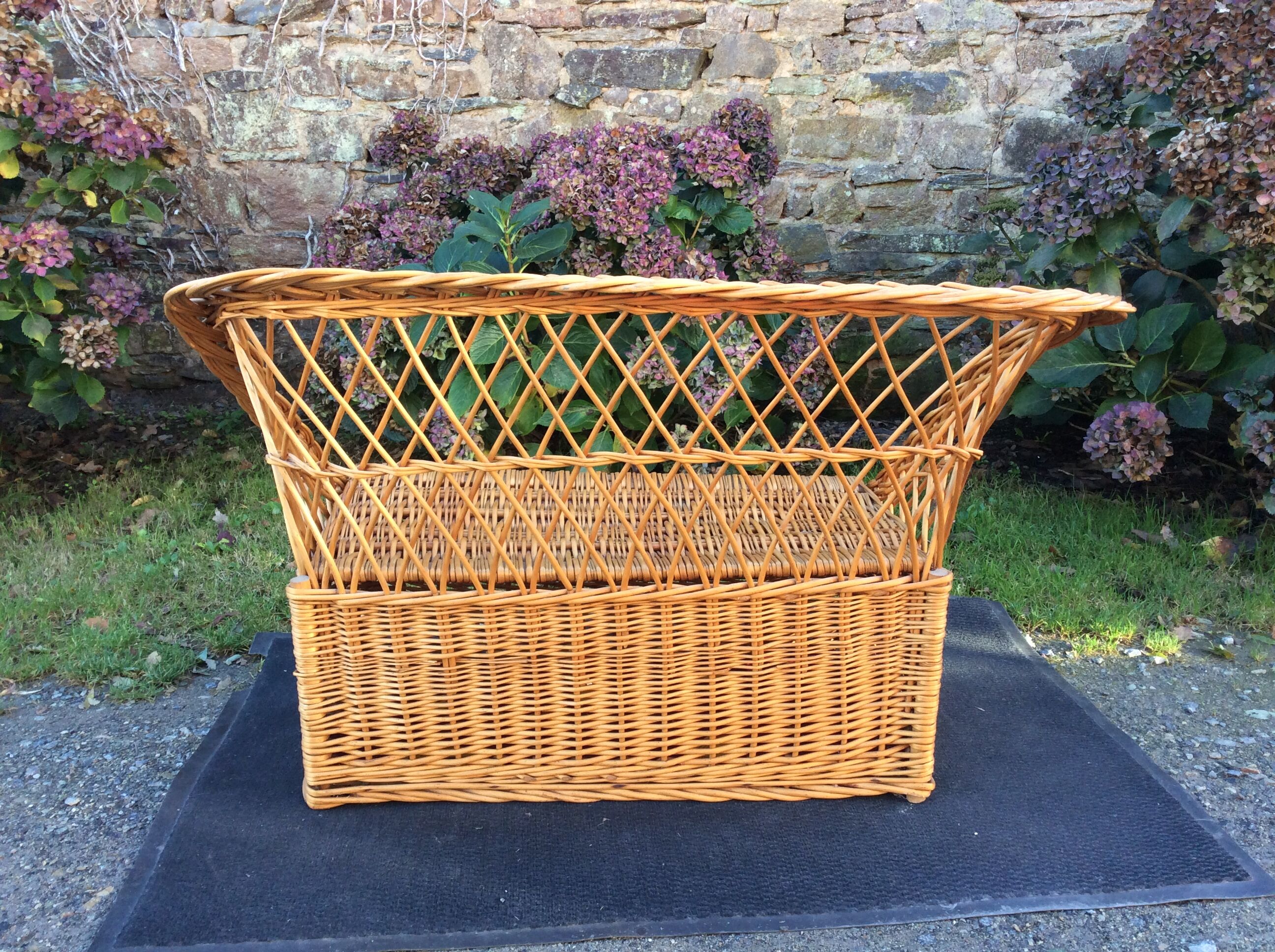 Vintage trunk bench braided rattan