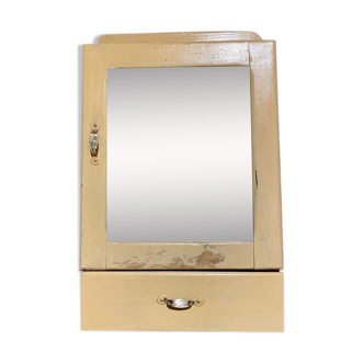 Medicine cabinet