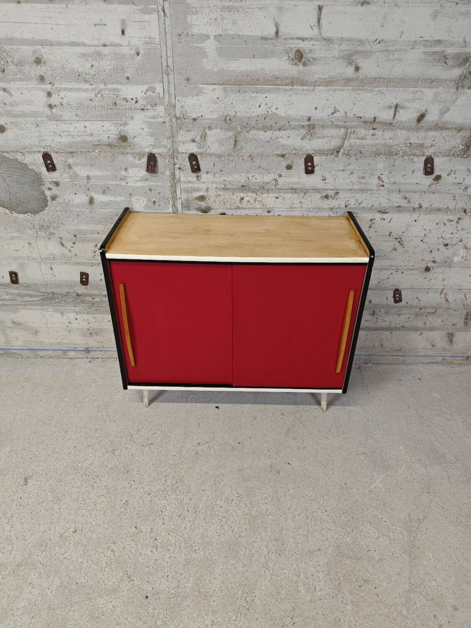Buffet bas vintage