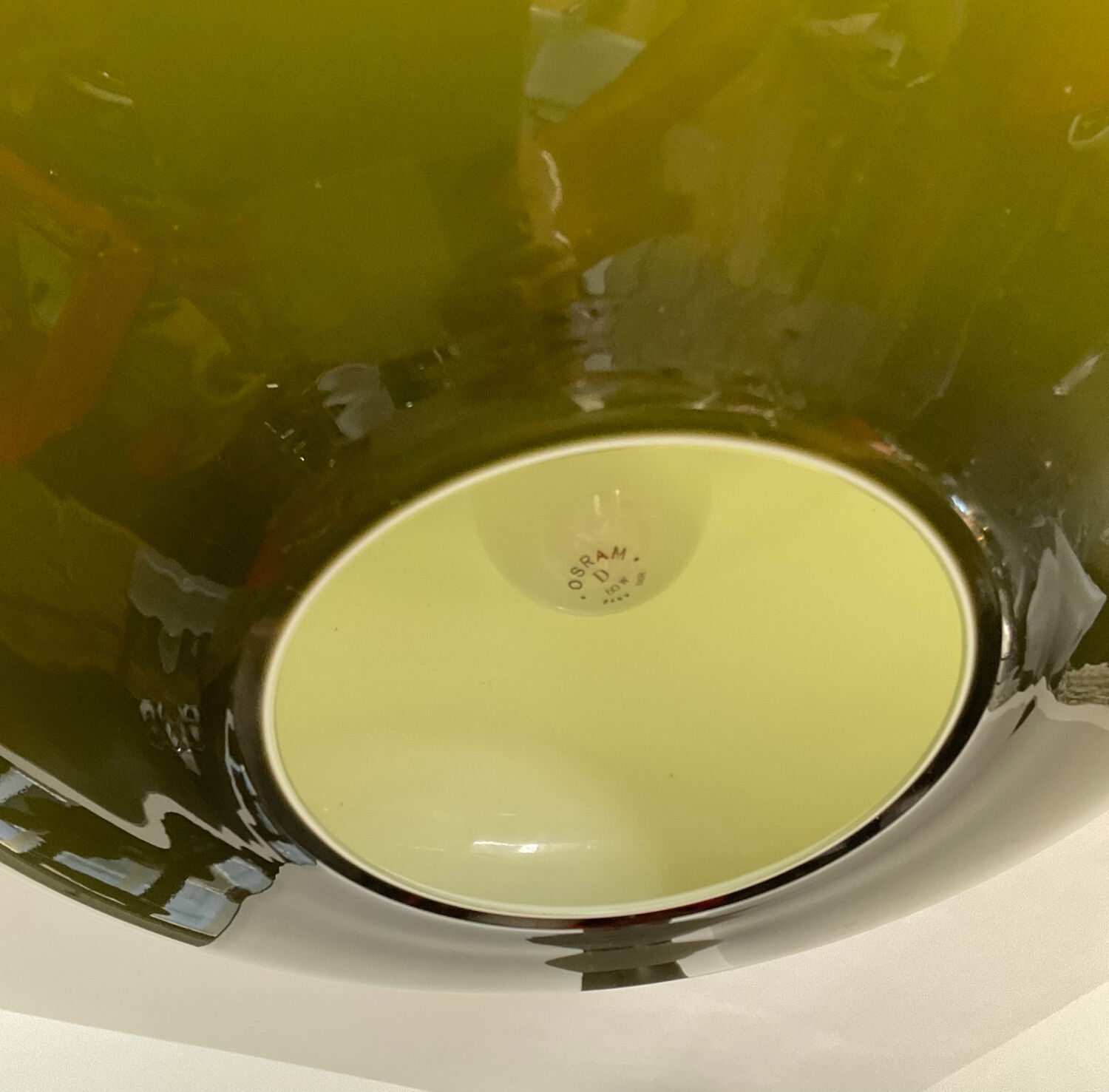 Suspension in opaline from the 70s