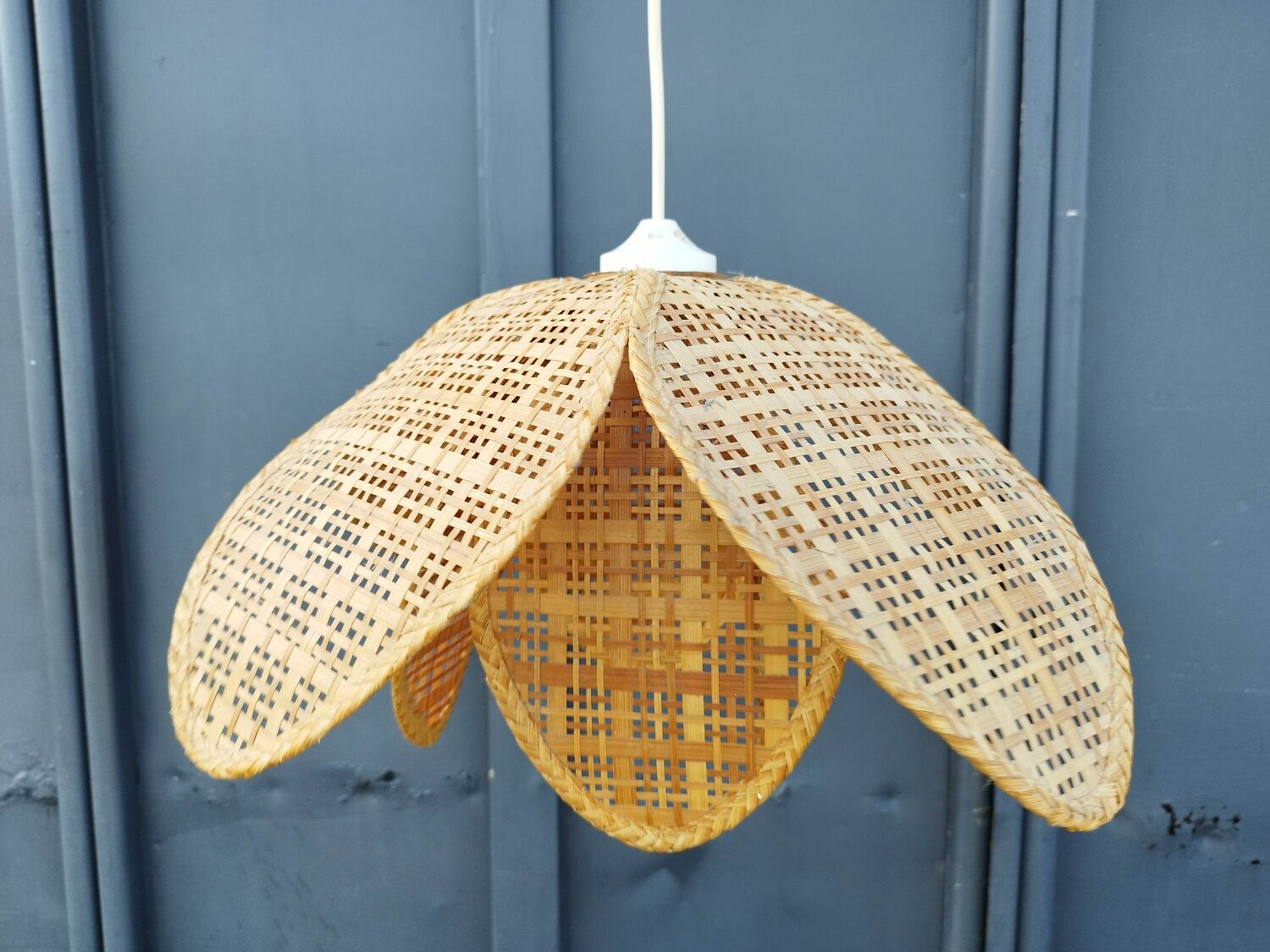 Suspension lampshade rattan straw flower
