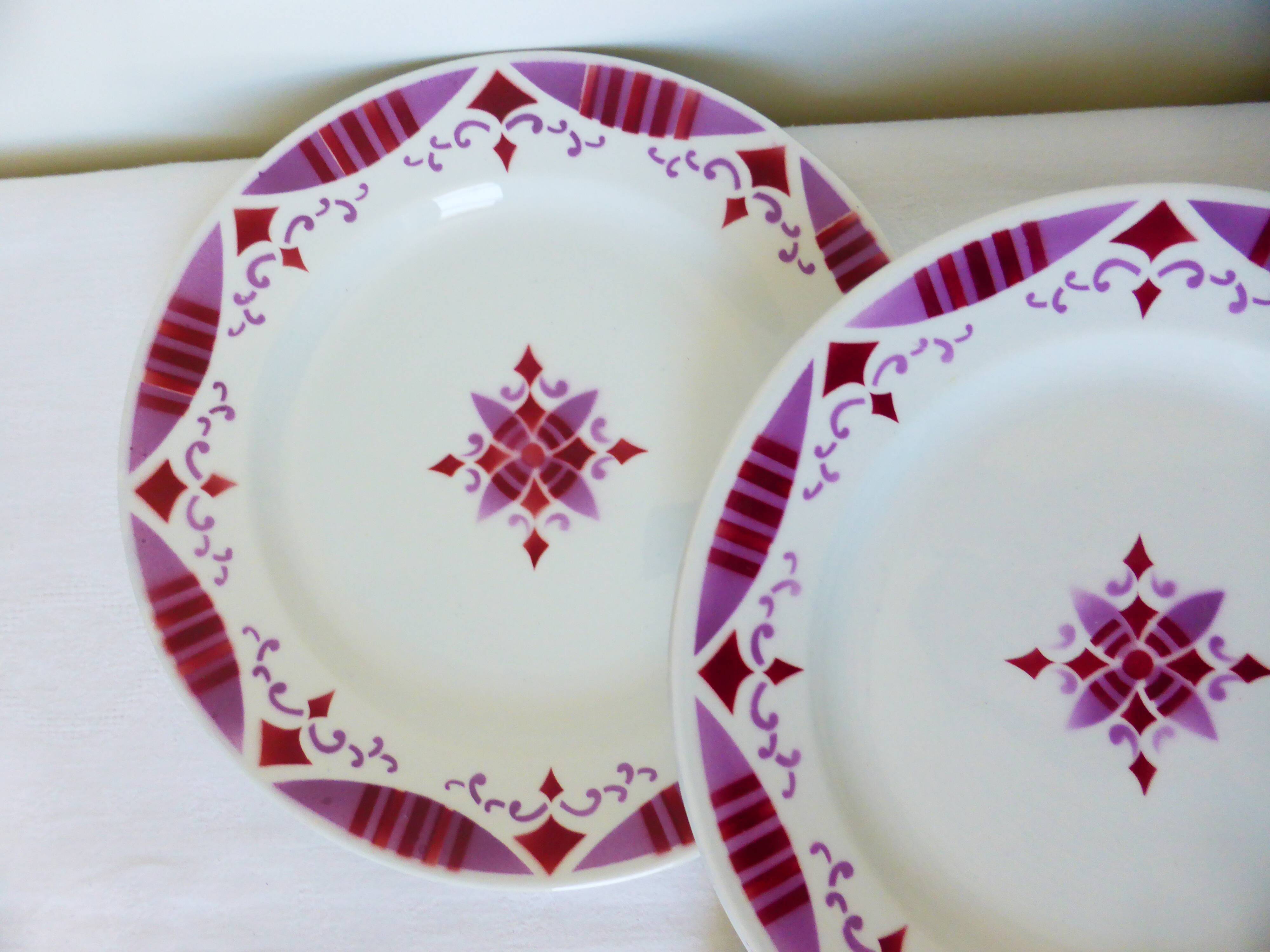 4 flat plates in iron earth from the Moulin des Loups and hamage, Madeleine model 2106197
