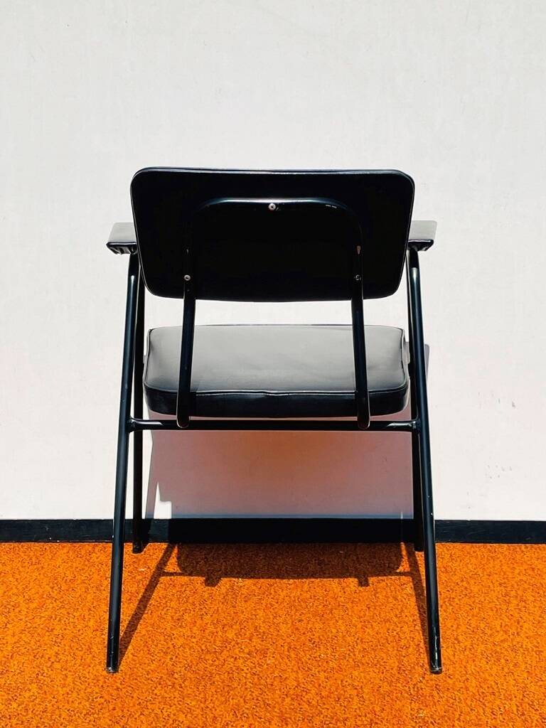 Chair 'M' by Pierre Guariche for Meurop. Vintage 60s.