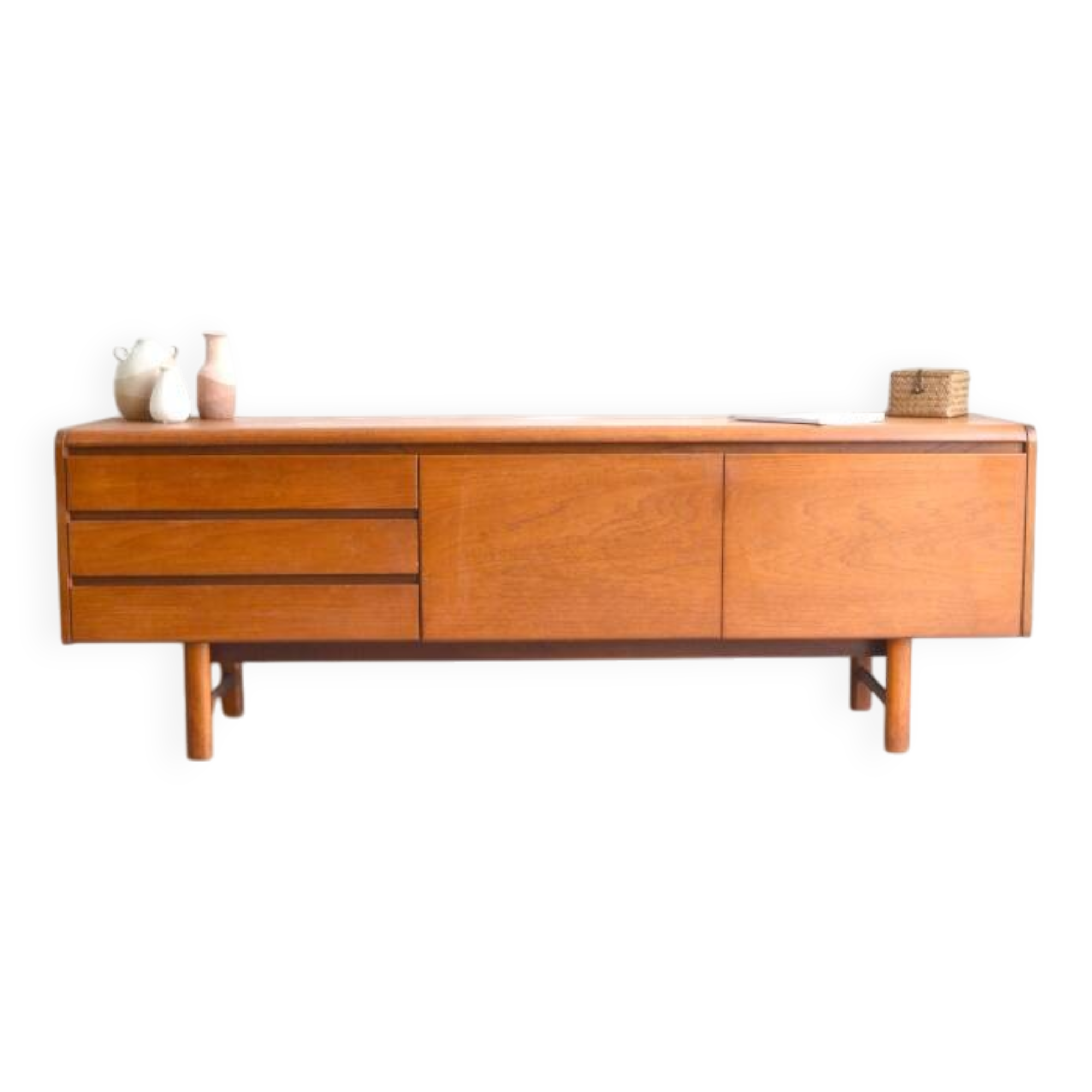 White & Newton Curved Sideboard * 208 cm