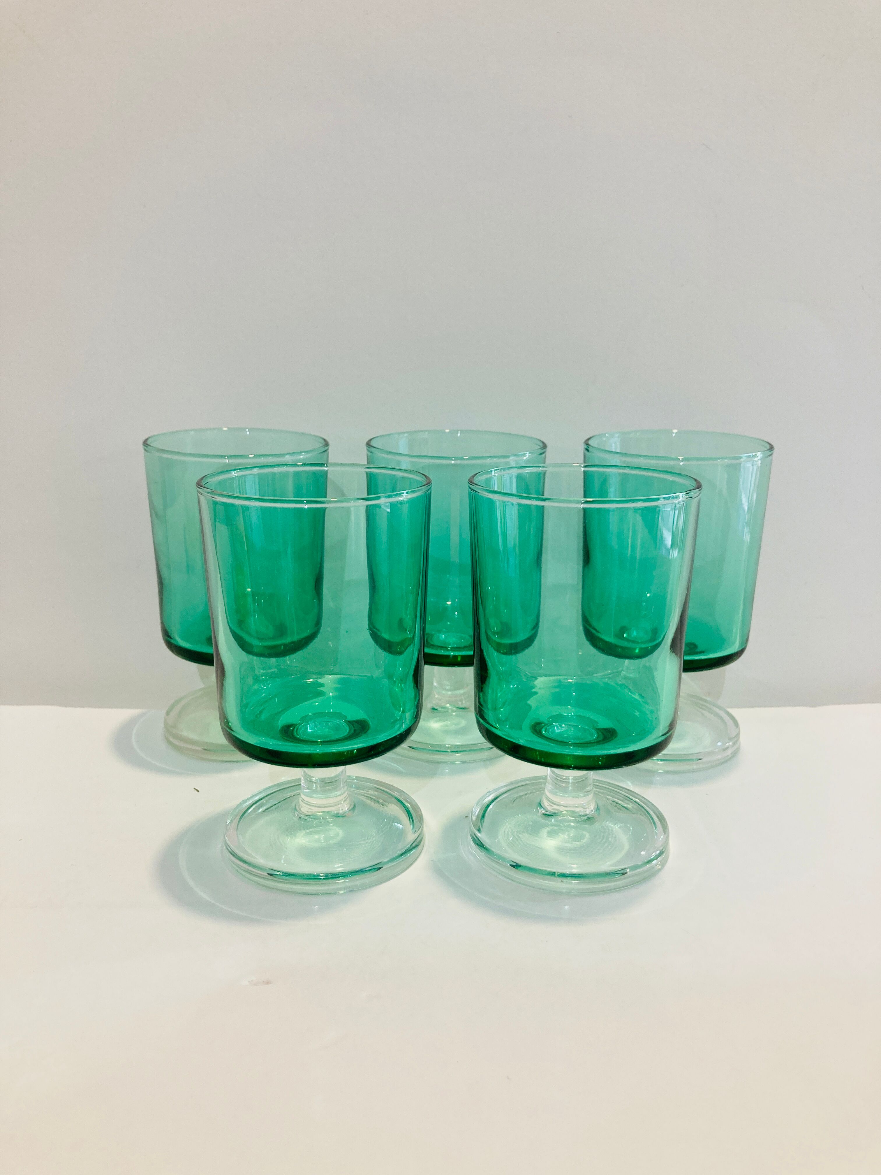 X5 small glasses with turquoise foot -years 50-retro-kitchen-vintage