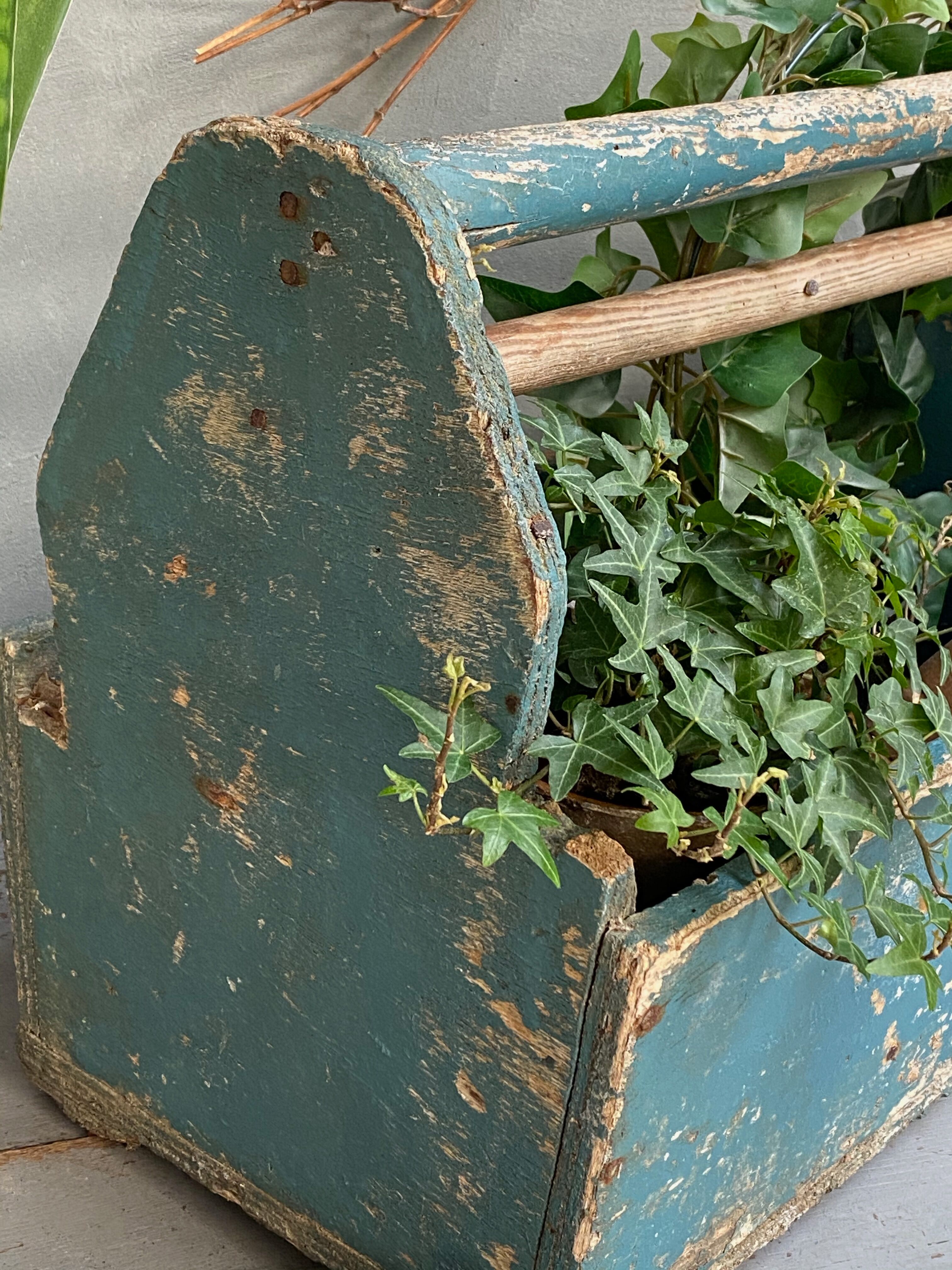 Trendy workshop maid Wabi Sabi