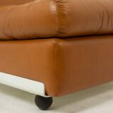 Mario Bellini, for B&B Amanta armchair in leather. Around 1970.