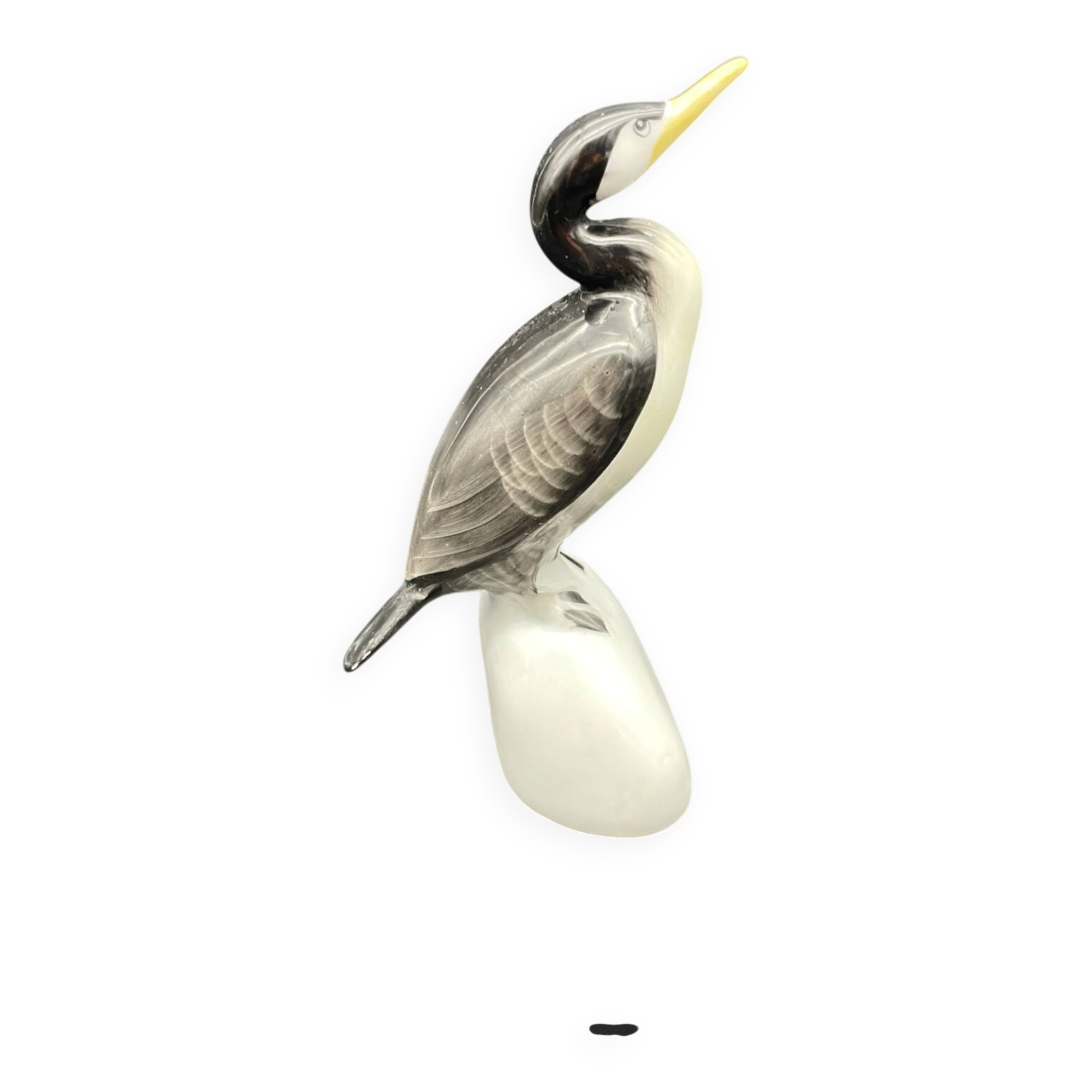 Porcelain bird Hollóháza – Vintage Hungarian sculpture from the 1960s