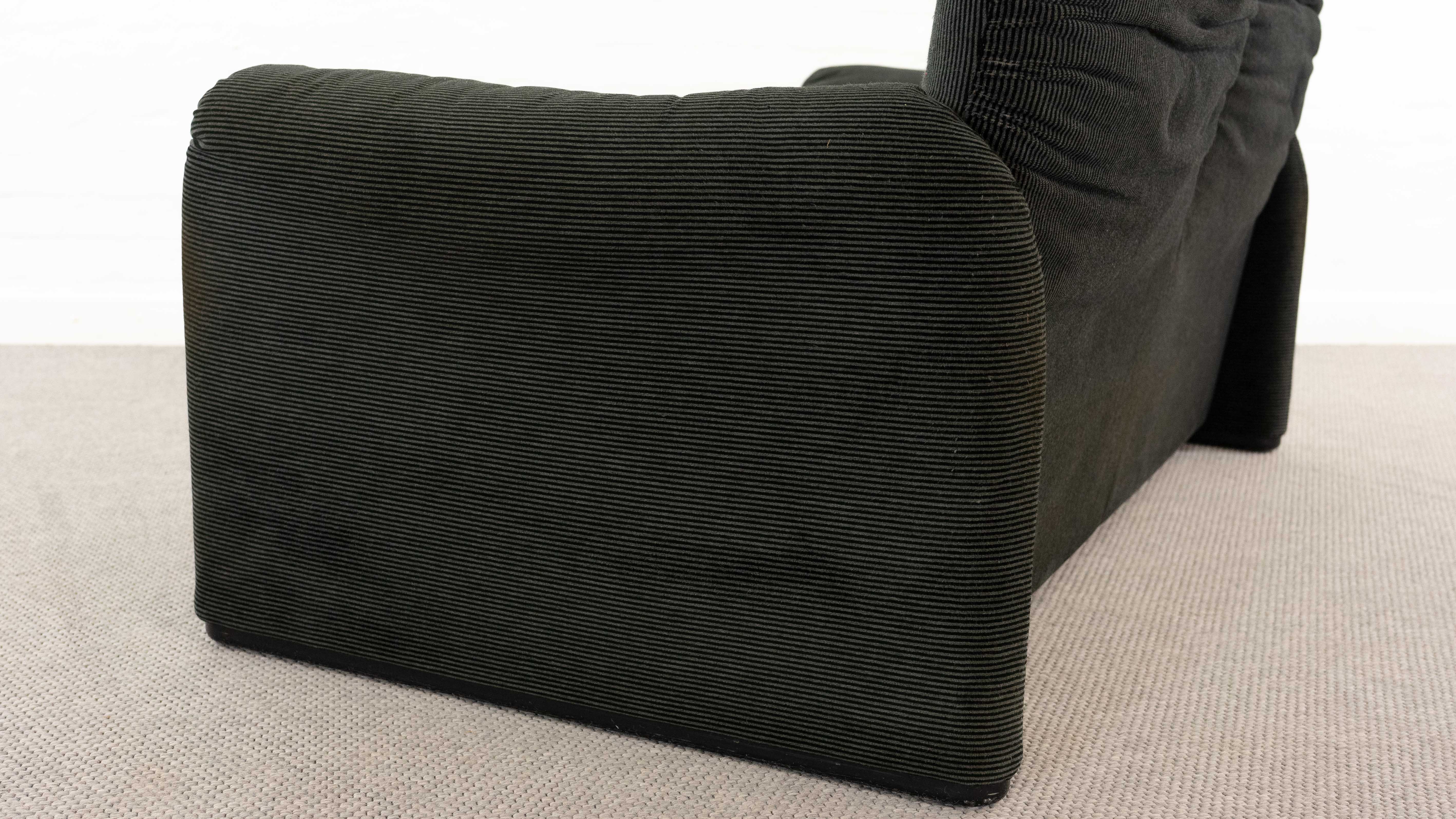 2-seater sofa & footstool maralunga by Vico Magistretti, Cassina