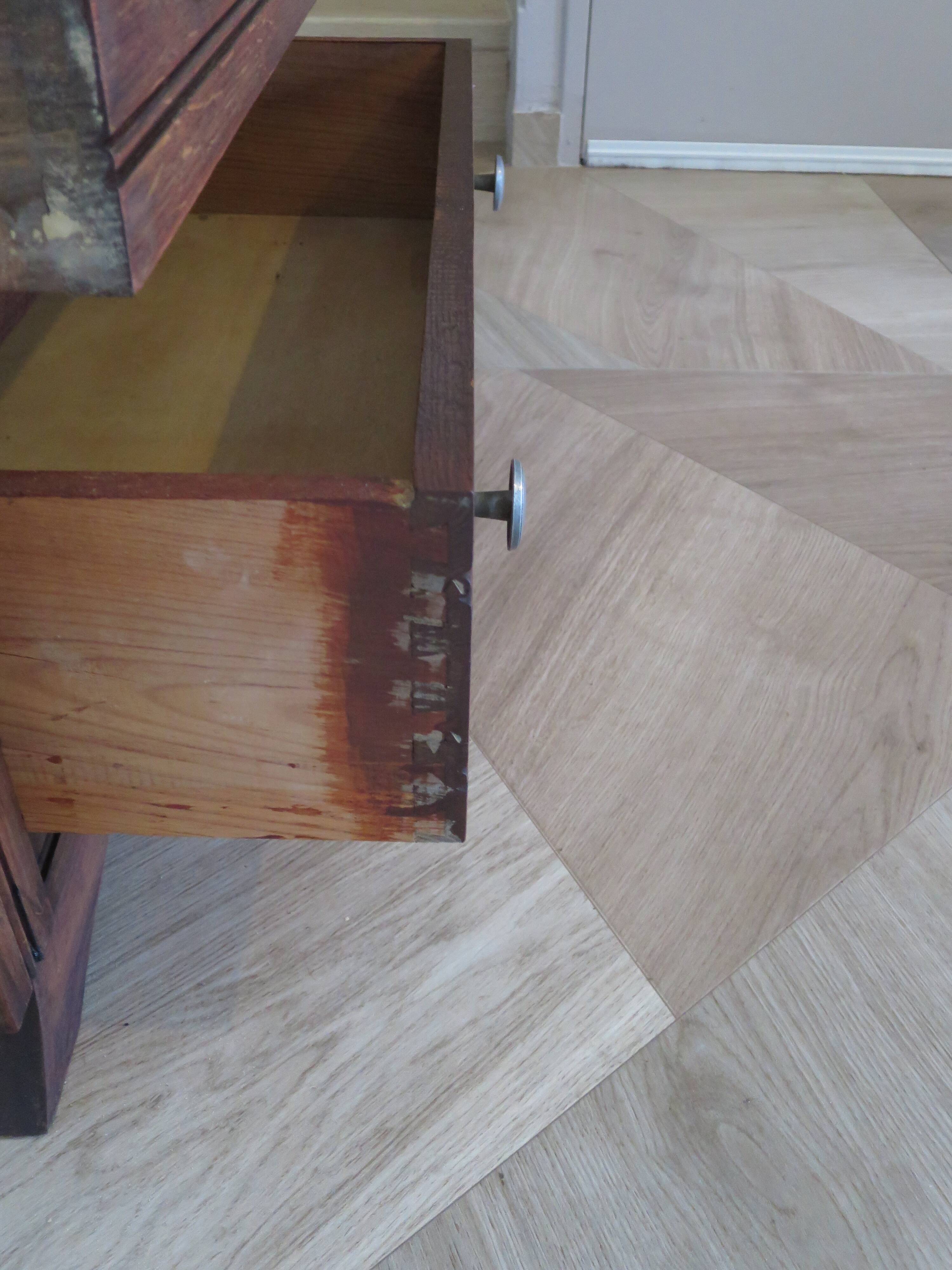 Art Deco chest of drawers - 1950s - mustache-style legs - vintage