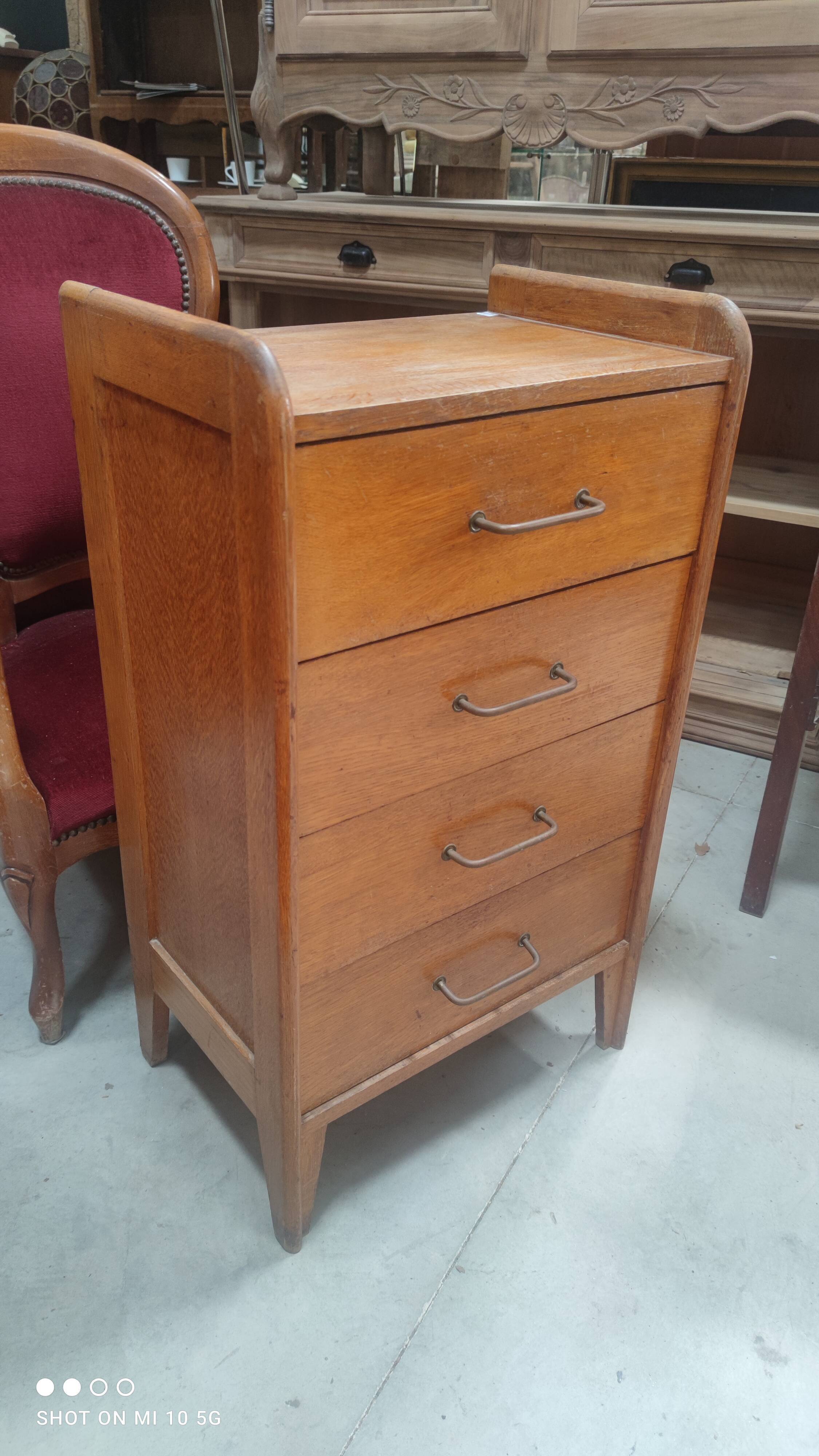 Oak chest of drawers 4 drawers circa 1950