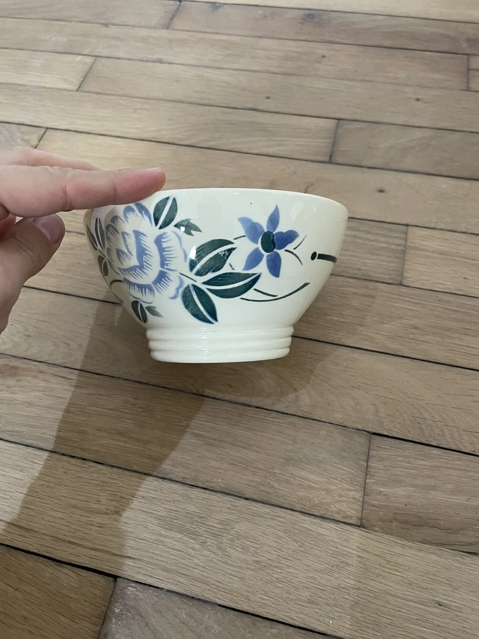 Vintage porcelain bowl 251007