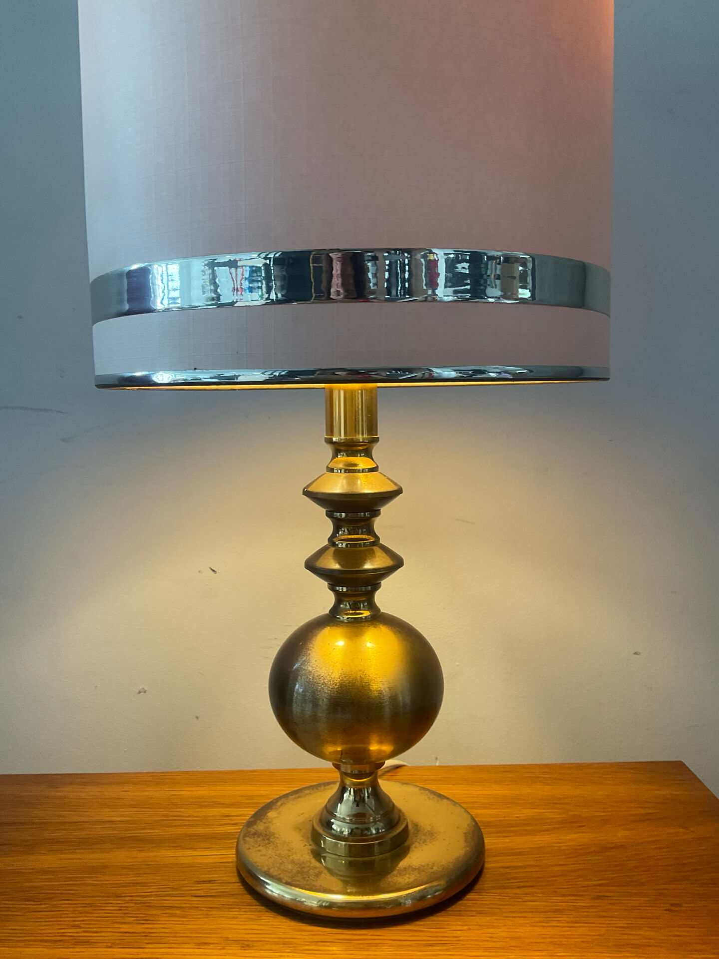 Brass lamp from the 60s-70s.