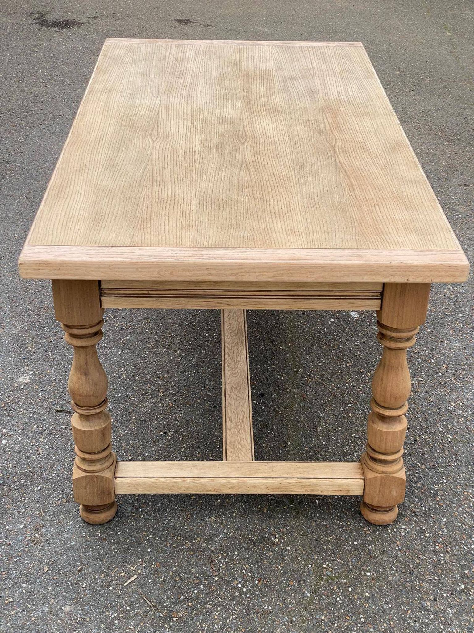 Renovated extendable farmhouse dining table in oak, 20th century, 170-250cm.
