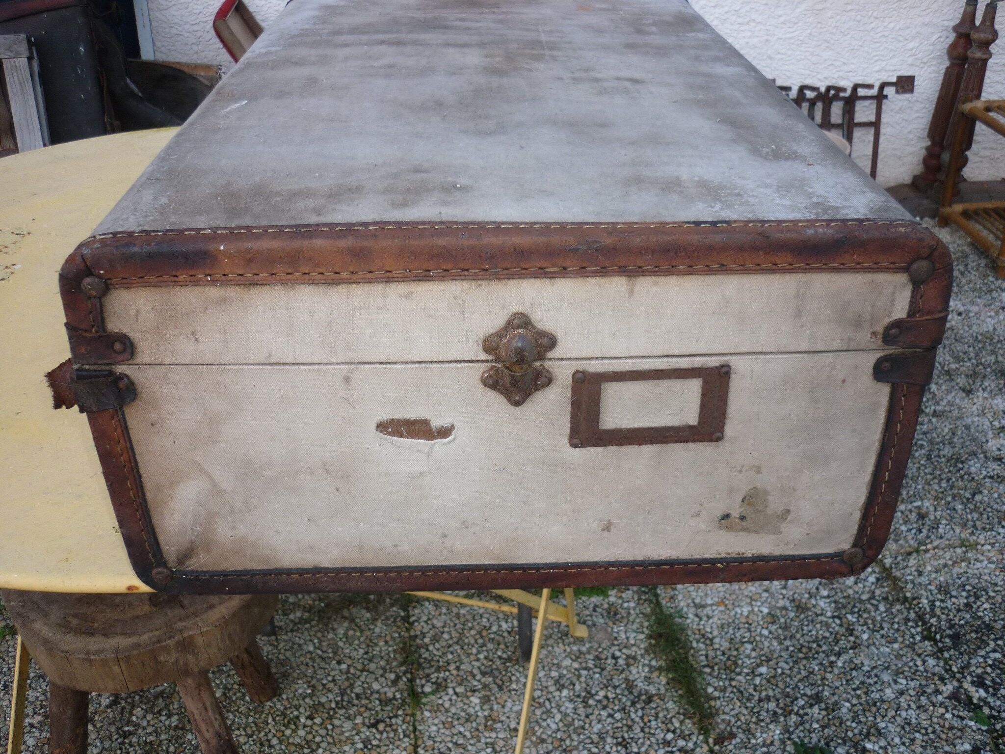 Travel case of the 50s