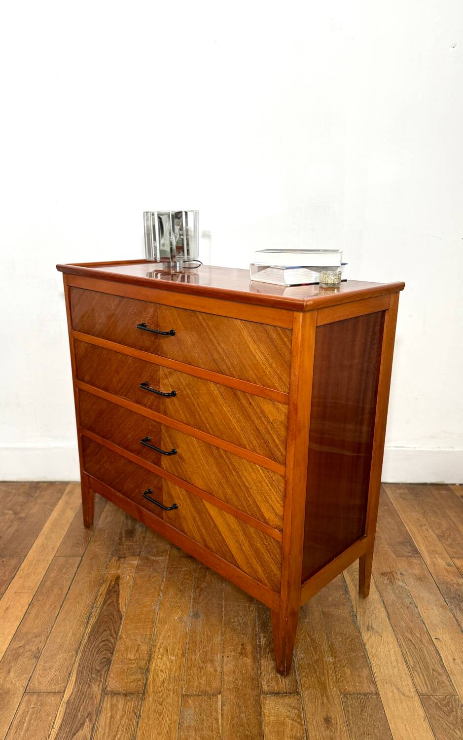 Vintage chest of drawers