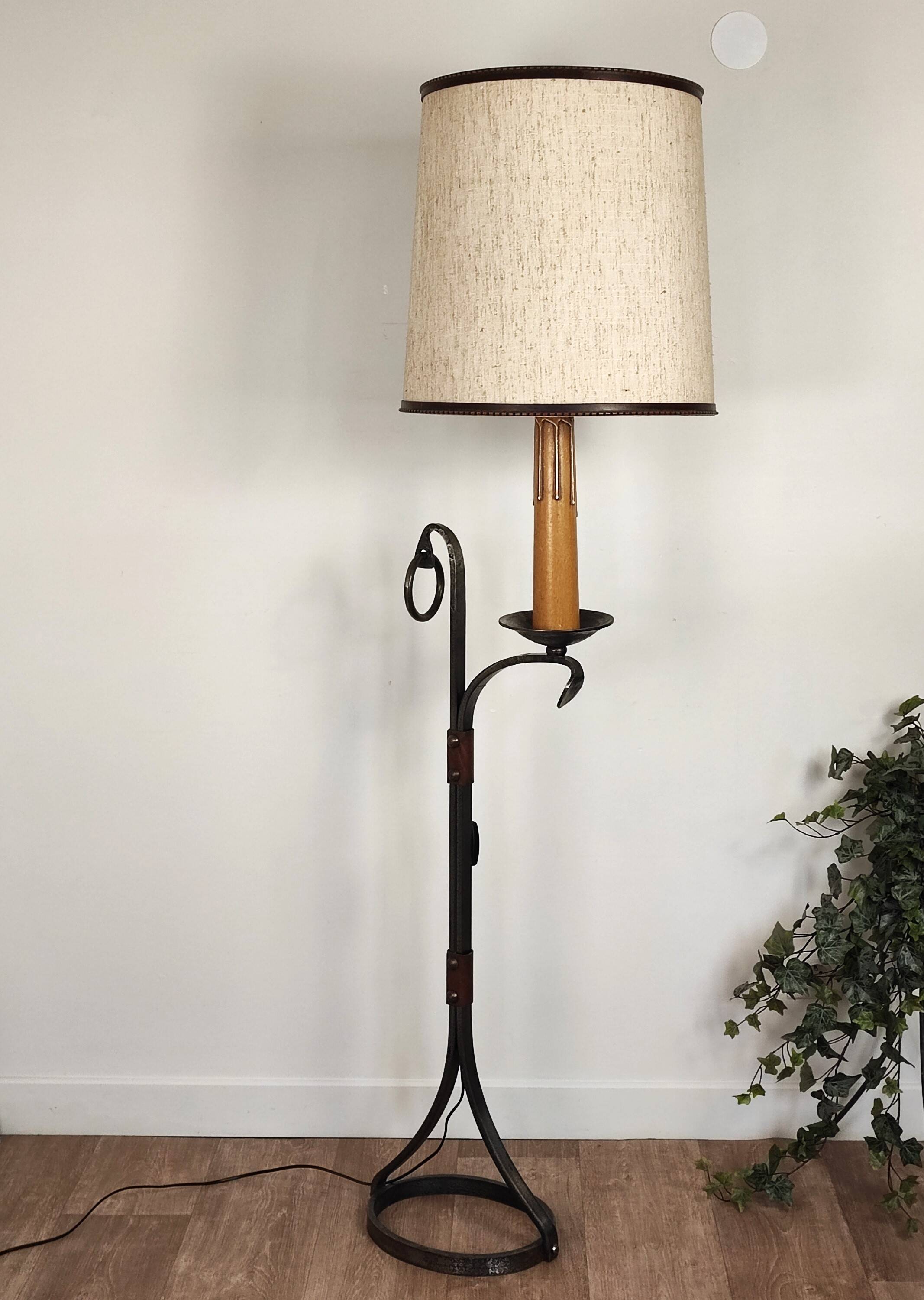 Wrought iron floor lamp Jean-Pierre Ryckaert
