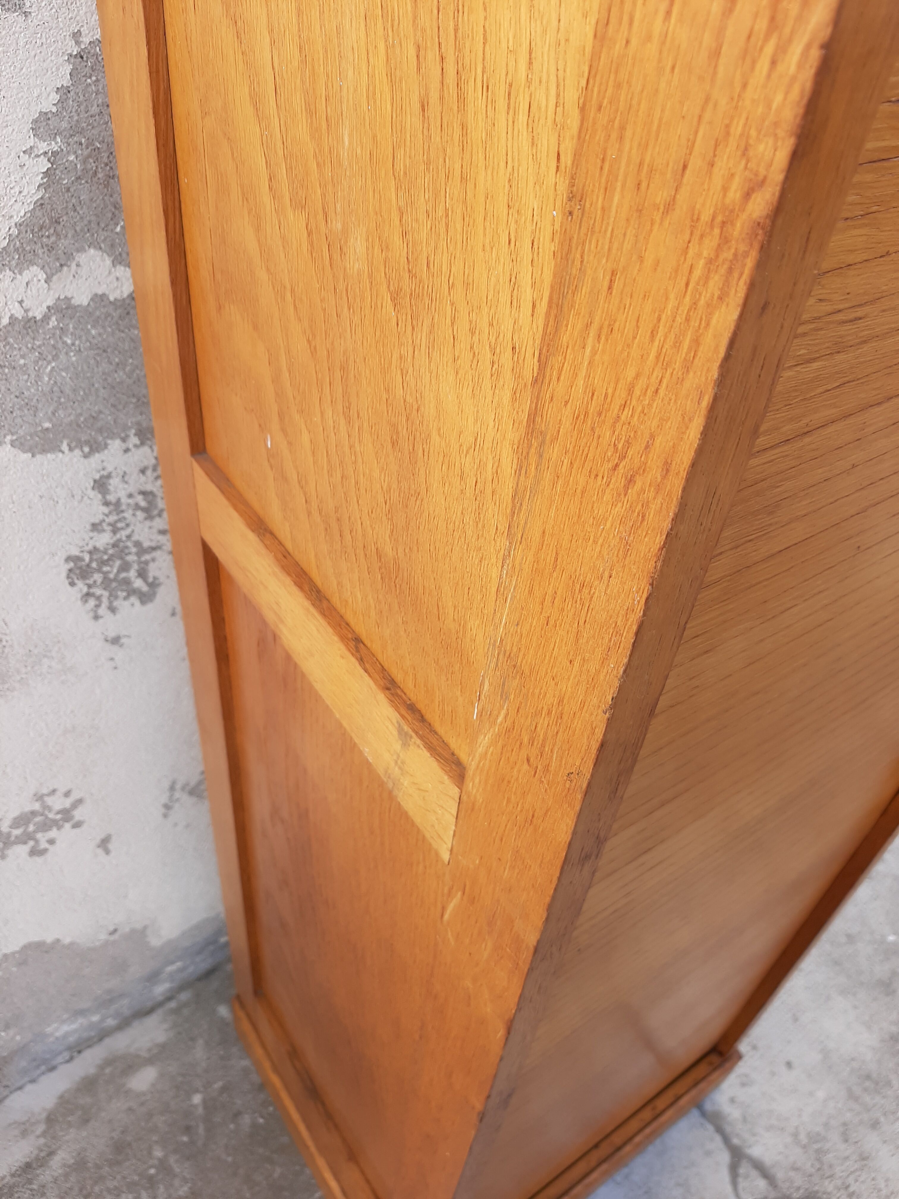 Curtain cabinet 1950