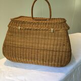 Wicker basket or box to the 1950s couture