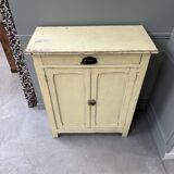 Yellow butter Parisian buffet