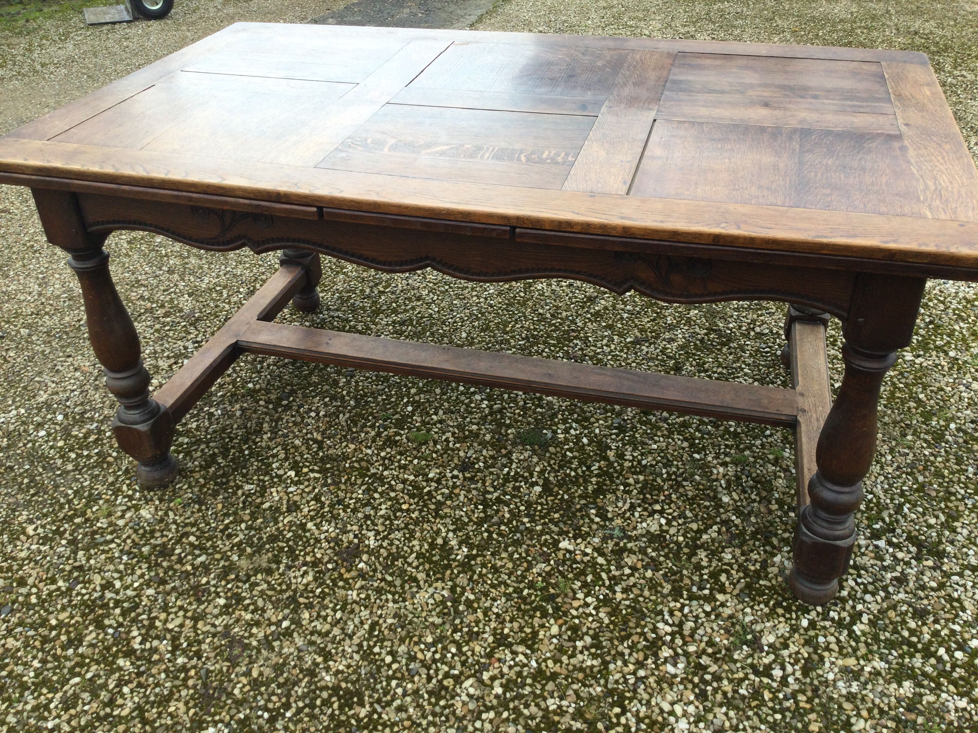 Farm table