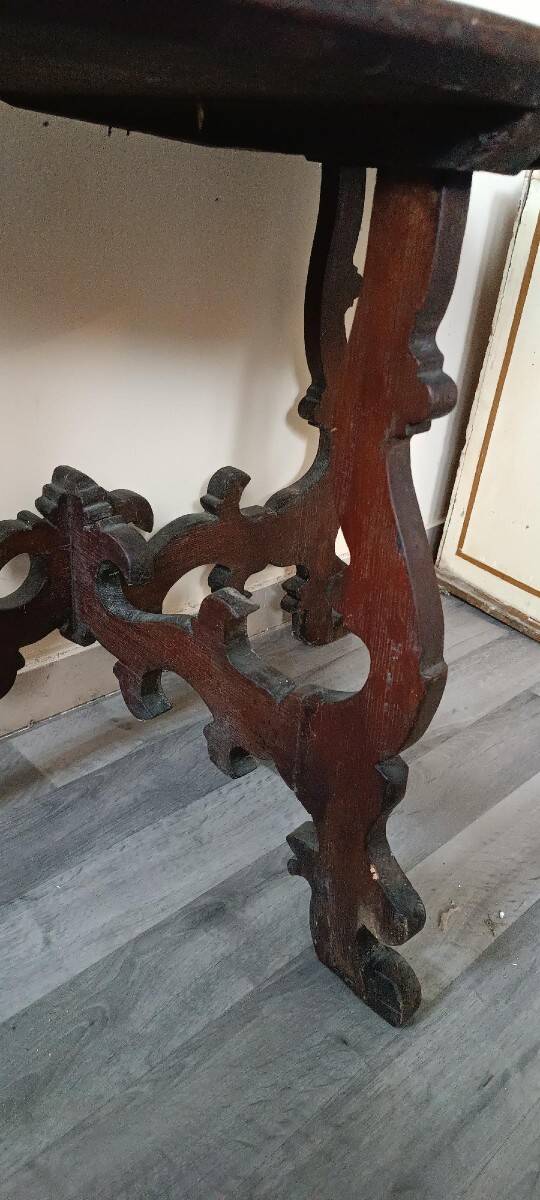 Console en châtaignier, Toscane XVIIe siècle