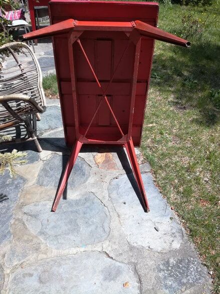 Table Tolix T55 by Xavier Pauchard