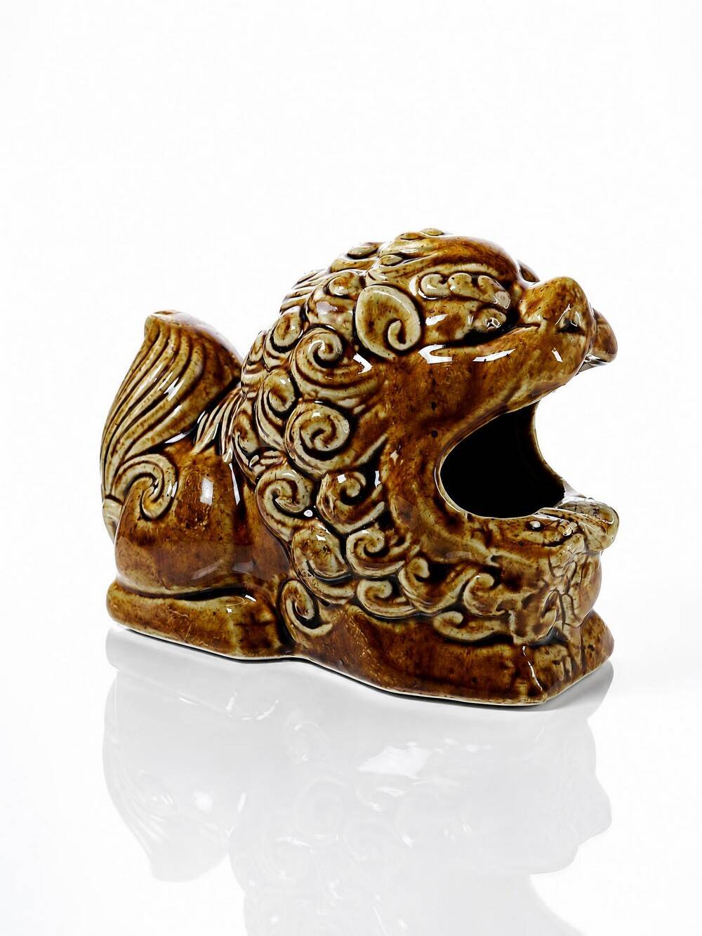 Vintage 60s-70s brown glazed ceramic Foo dog ashtray.