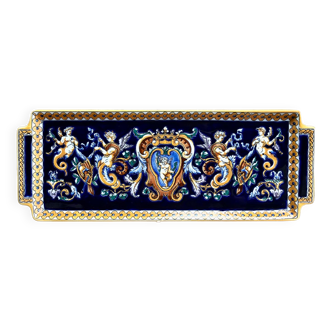 Cake dish cake Gien Renaissance blue background