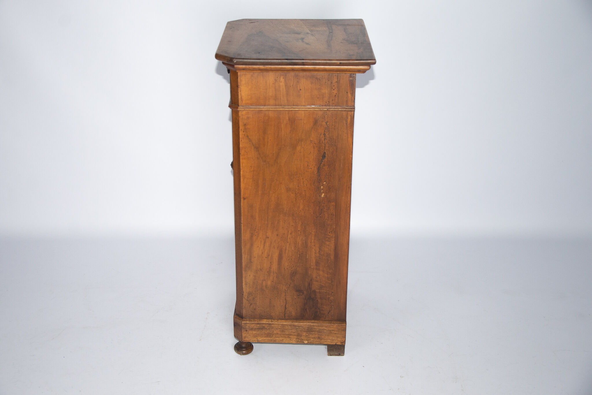 Meuble en bois Louis Philippe