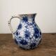 Pichet fleurs bleues