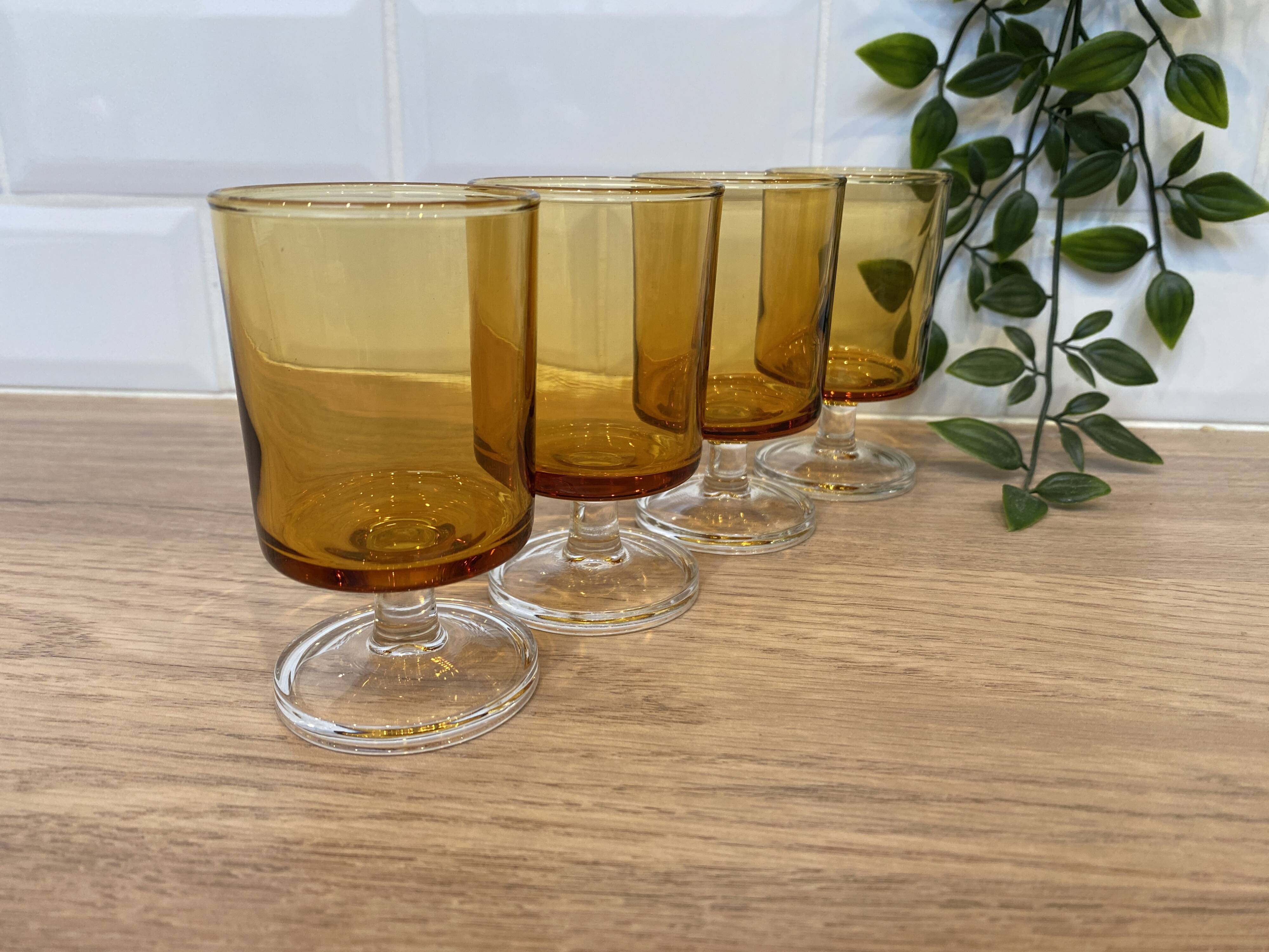 Set of 4 Luminarc Sweden Amber white wine glasses