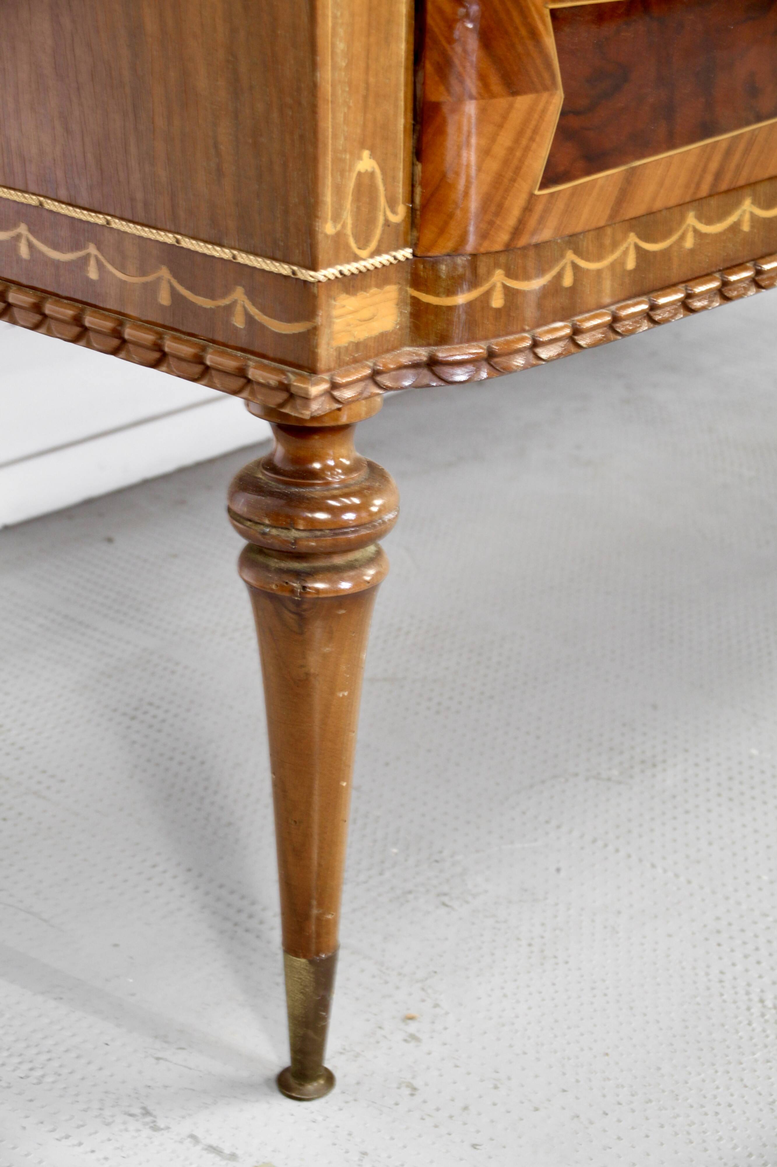 Buffet italien en noyer, marbre de Carrare et laiton, années 1950