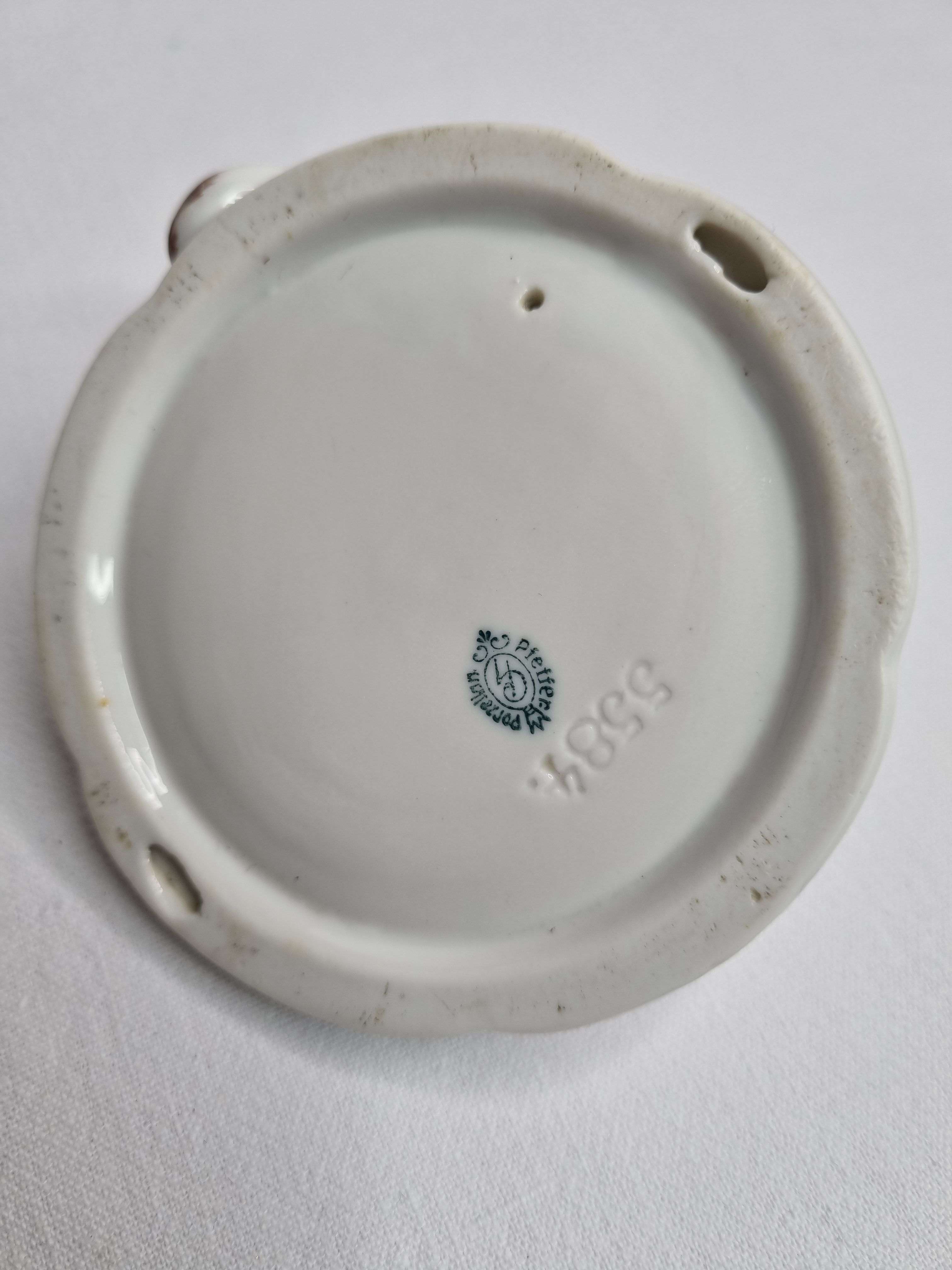 Empty bath pocket decorated kitten "Pfeffer Porzellan" 1930-40 years