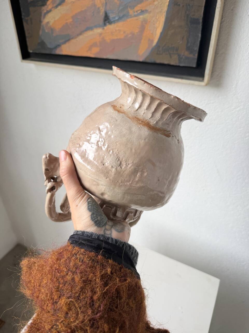 Ceramic bowl with ram heads