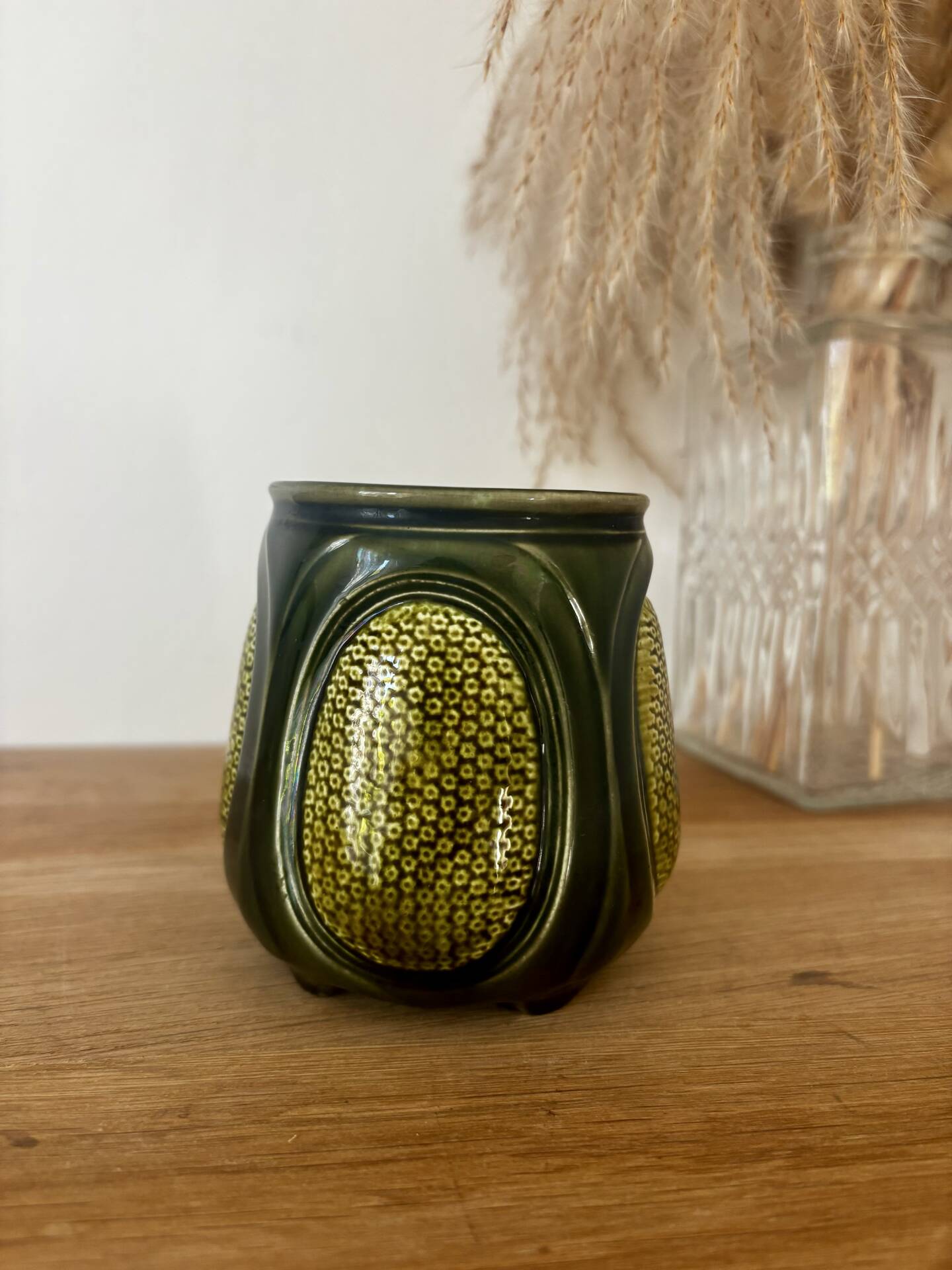 Pot ou cache pot Majolica Sarreguemines barbotine émaillée verte