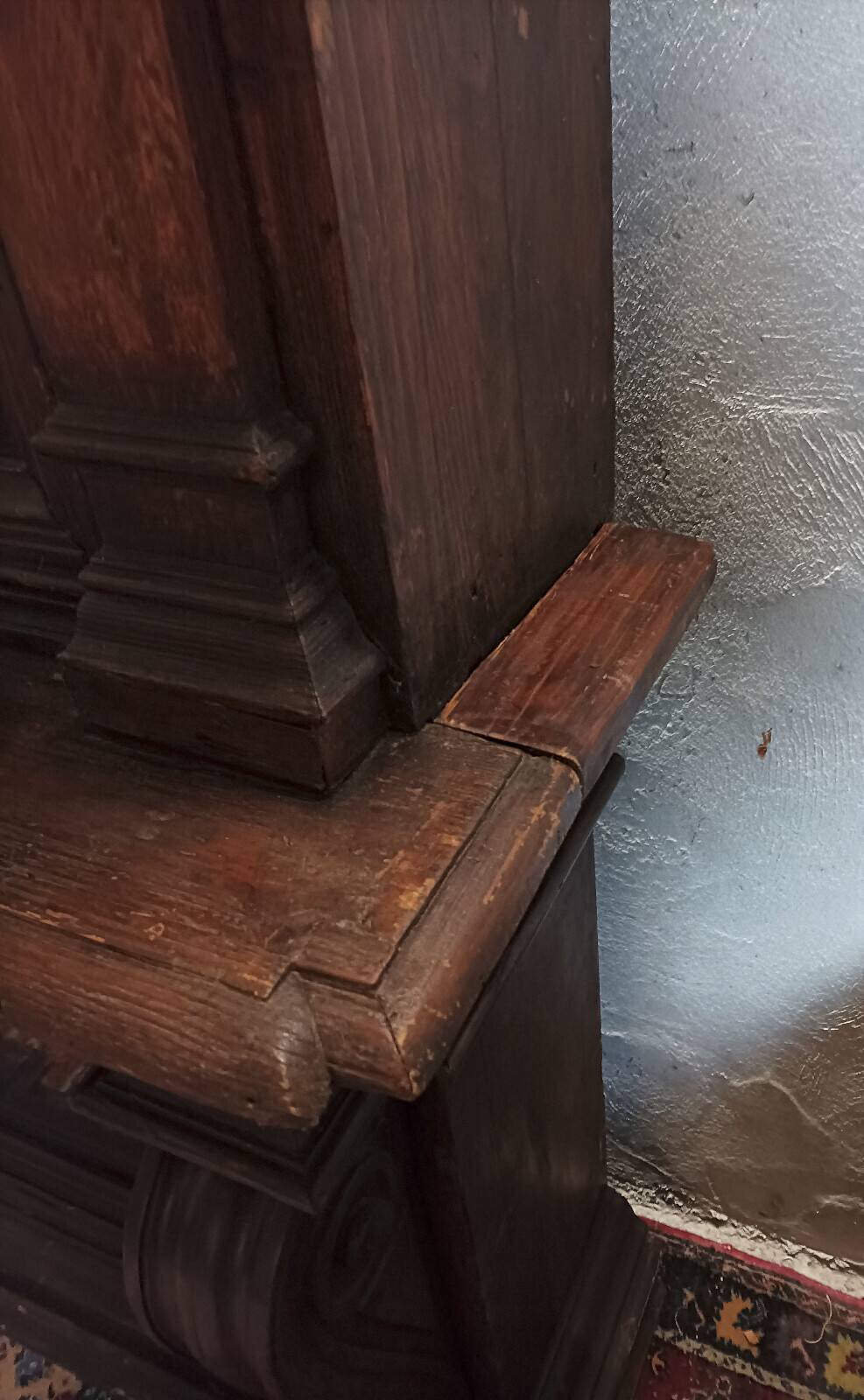 Empire-style solid pine workshop library from the 19th century.