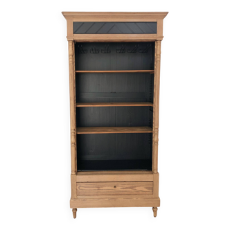Late 19th/early 20th century solid pine dresser & wine cellar