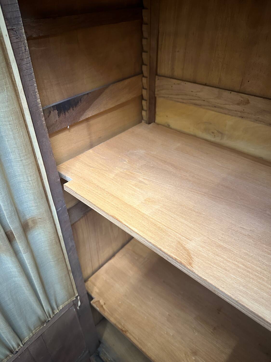 Art deco glass cabinet