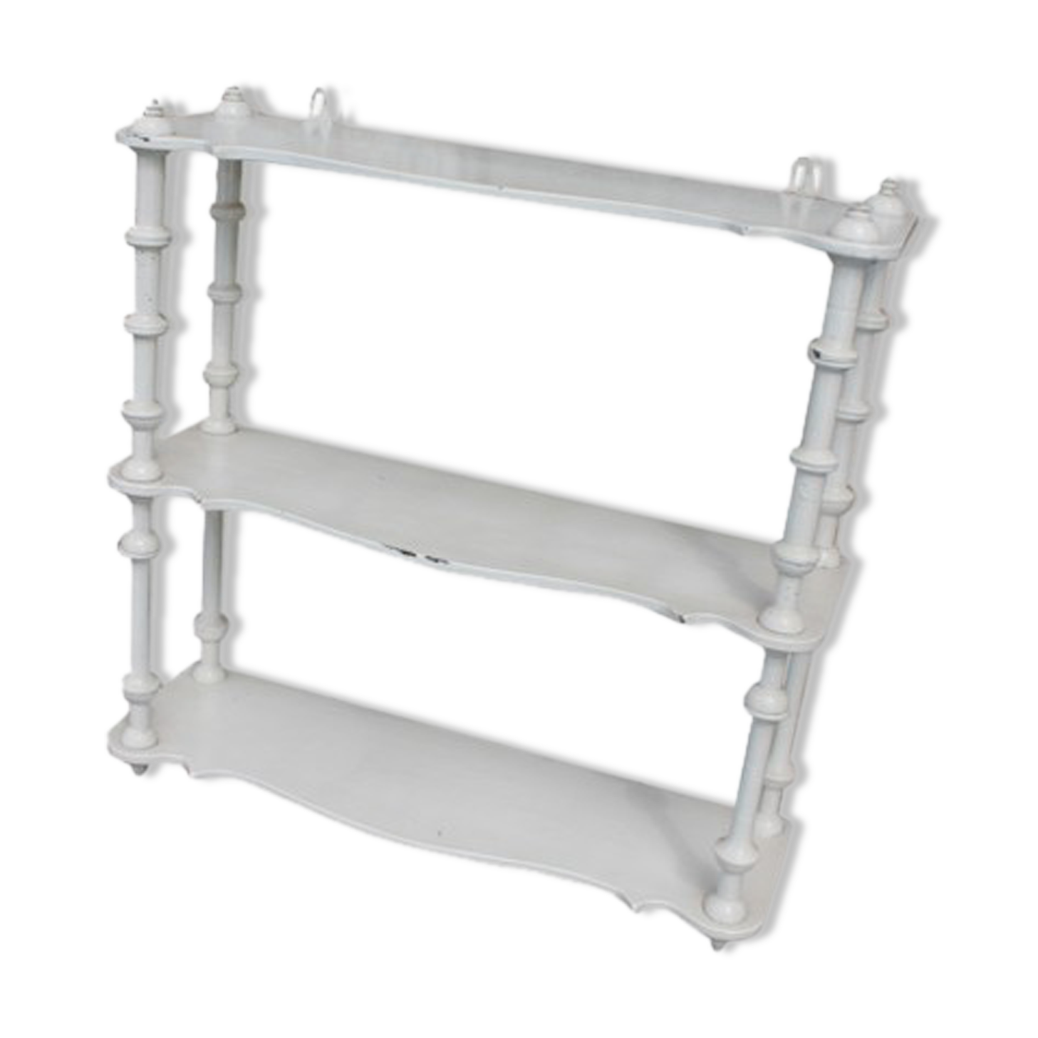 Shelf coils old patinated