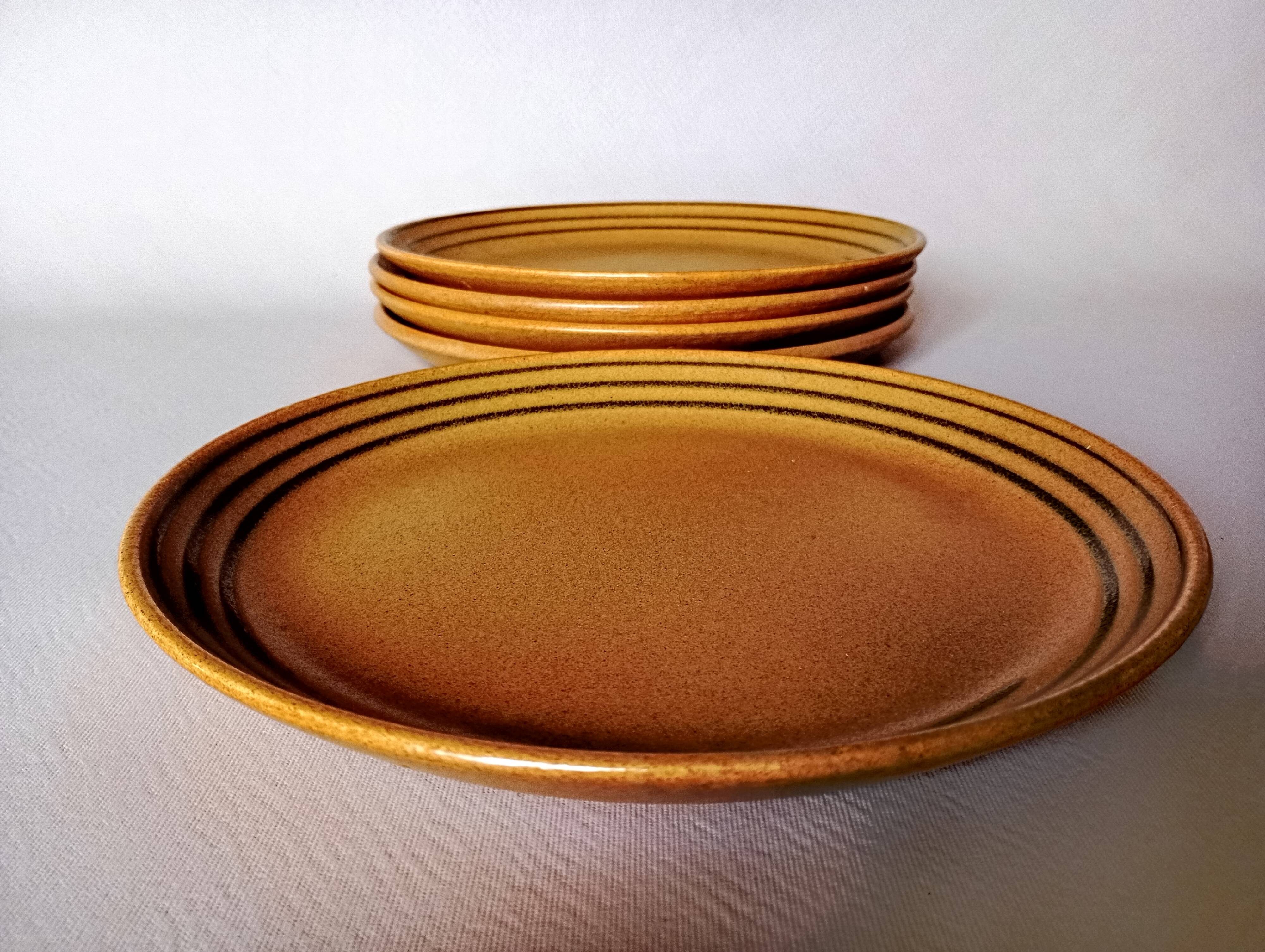 Sarreguemines "Chaumière" dinner plates