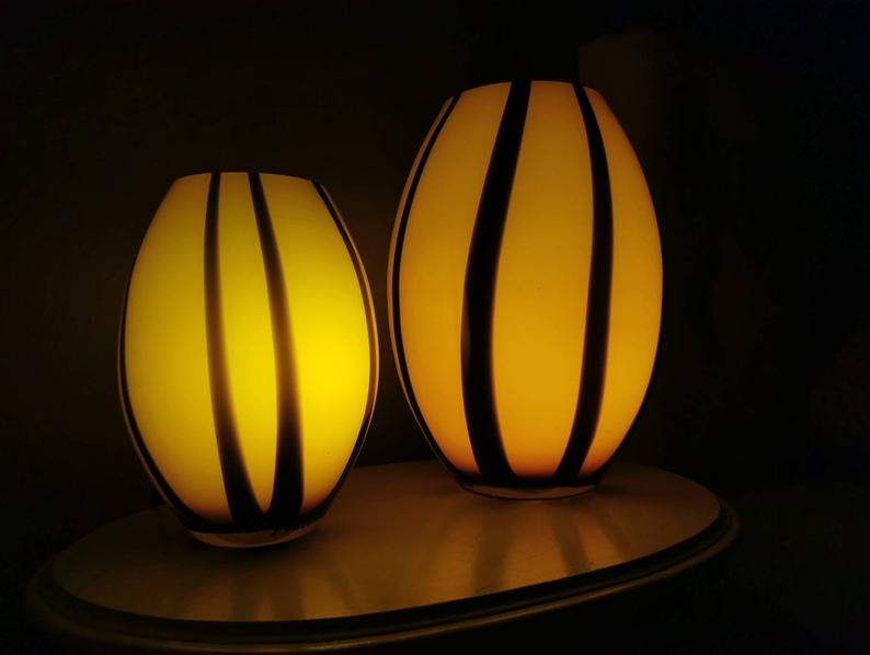 Set of 2 Italian lamps in Volux glass, 80s