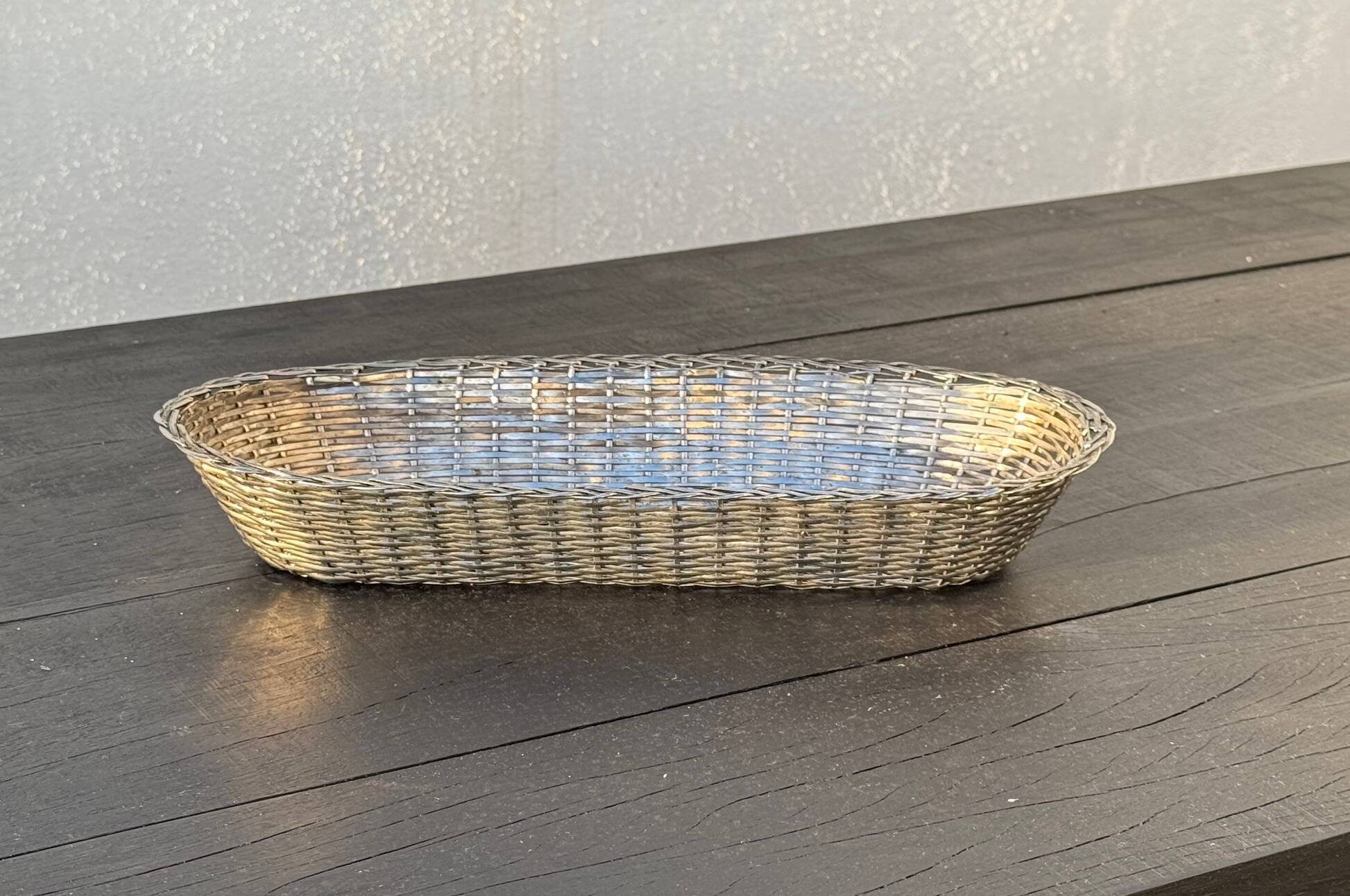 Silver-plated metal bread basket