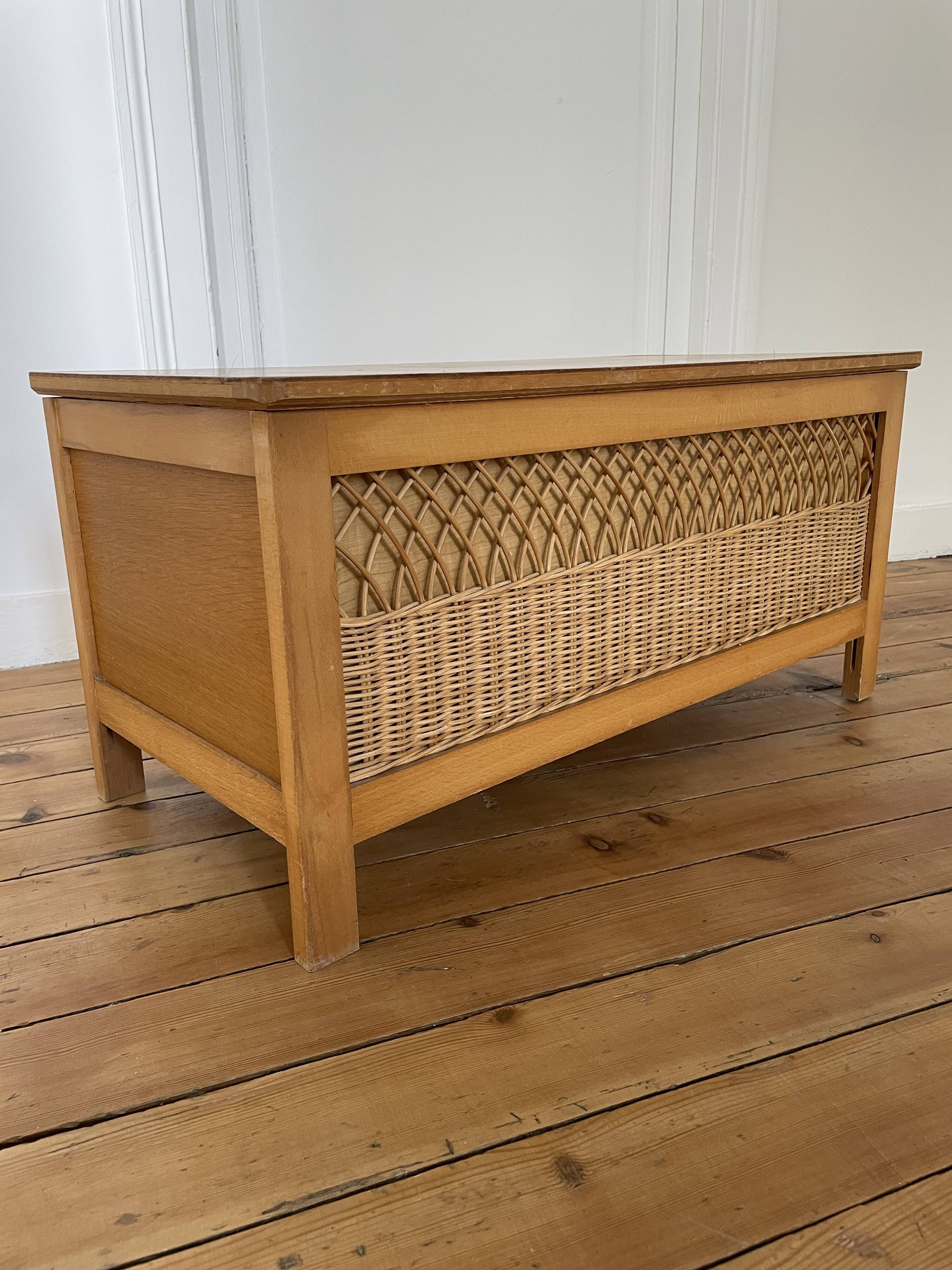 Rattan chest bench 1960s
