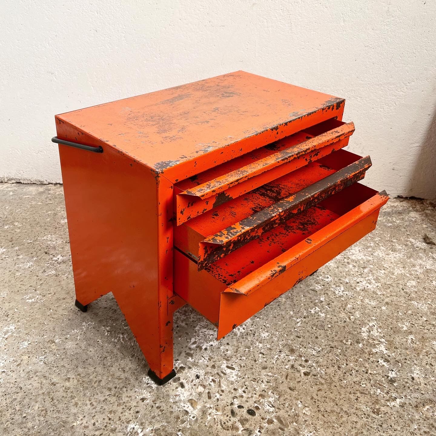 Tool box - workshop maid - vintage orange