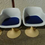 Table + 4 fauteuils de salle a manger grosfilex